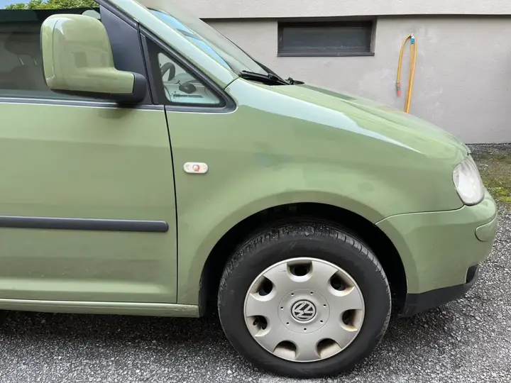Volkswagen Caddy 2010 photo 3
