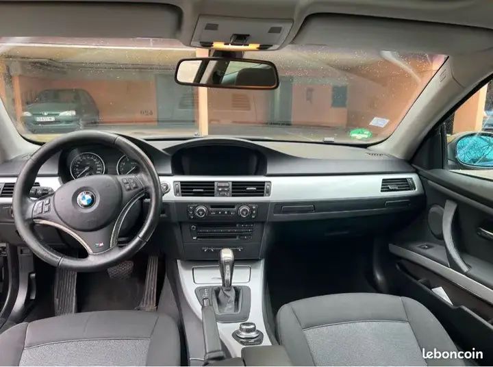 BMW Série 3 2008 photo 3