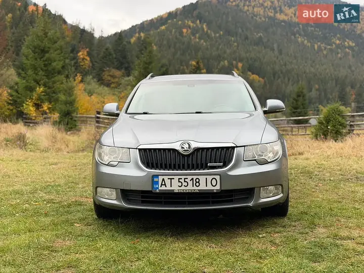 Skoda Superb 2012 photo 5