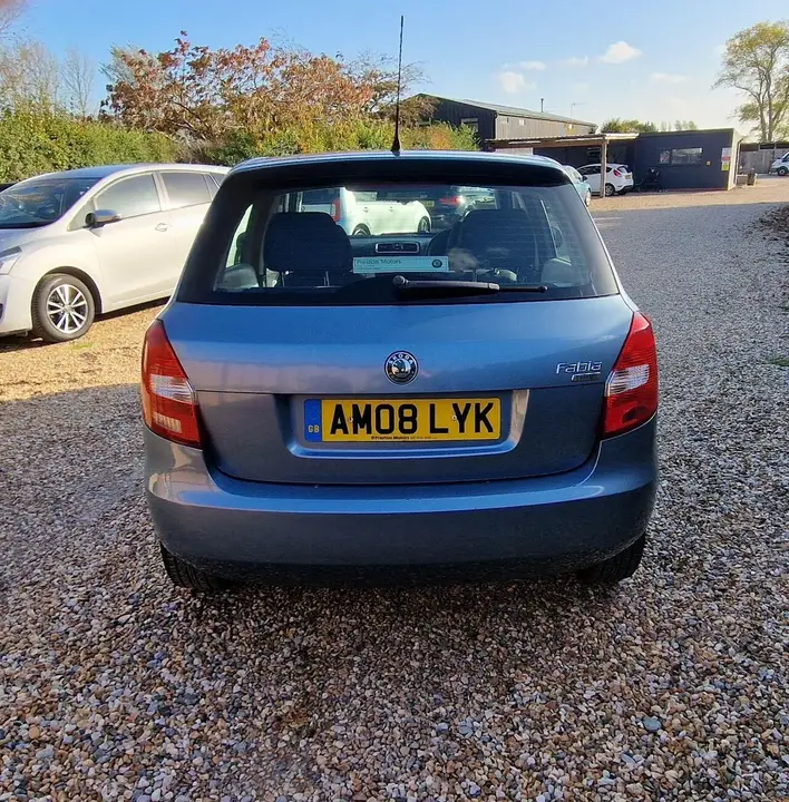 Skoda Fabia 2008 photo 5