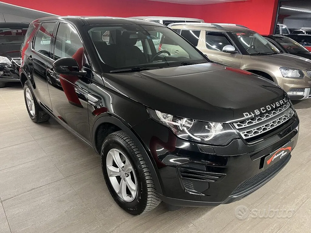 Land Rover Discovery Sport 2017 photo 3