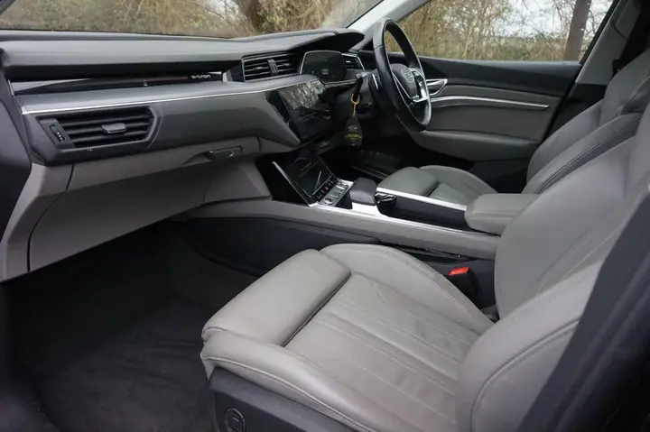 Audi E-Tron 2019 photo 5