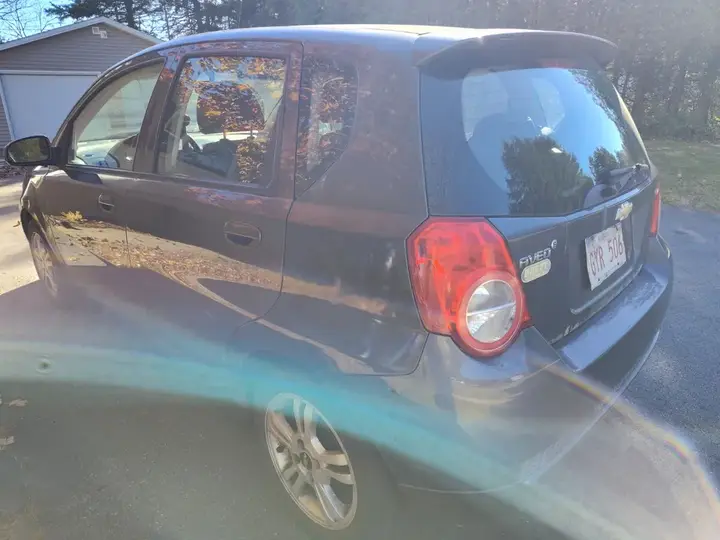 Chevrolet Aveo 2010 photo 4