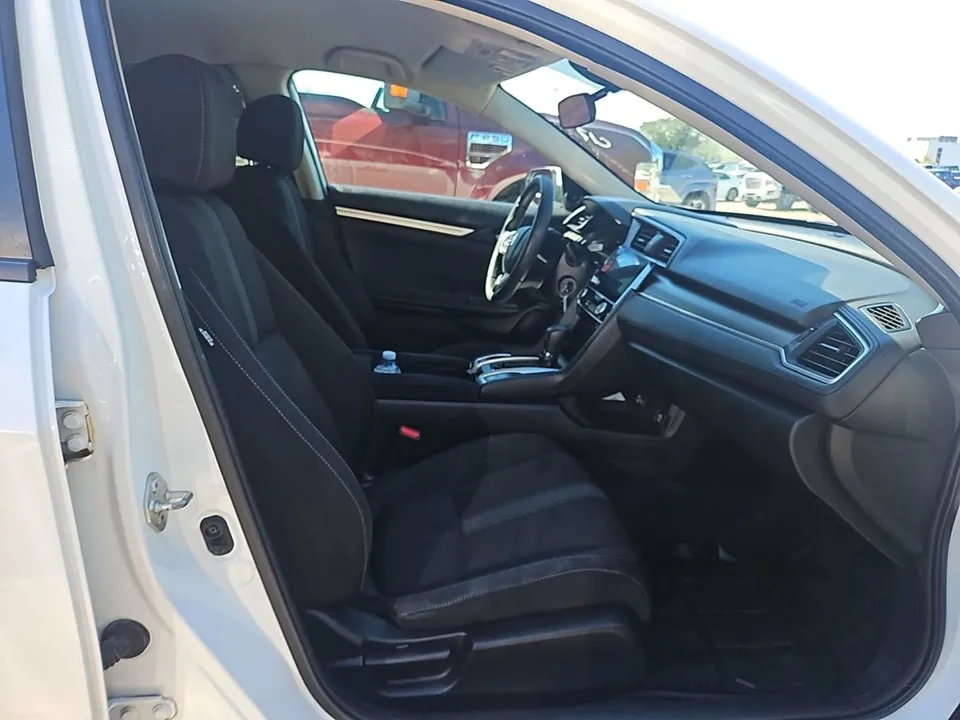 Honda Civic 2019 photo 5