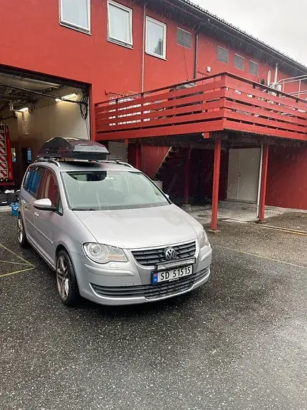 Volkswagen Touran 2009 photo 4