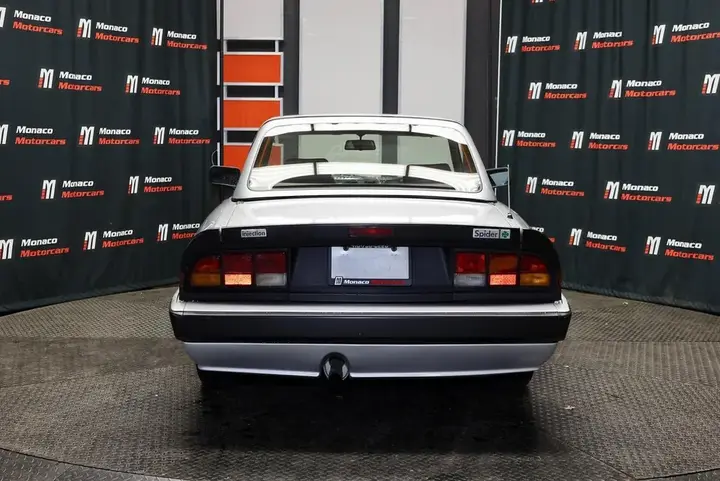 Alfa Romeo Spider 1989 photo 5