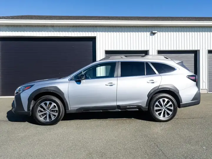 Subaru Outback 2024 photo 3