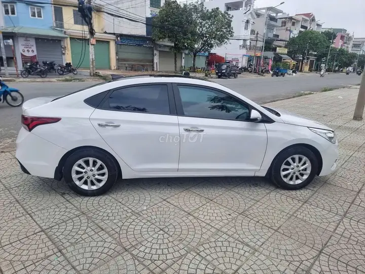 Hyundai Accent 2020 photo 2