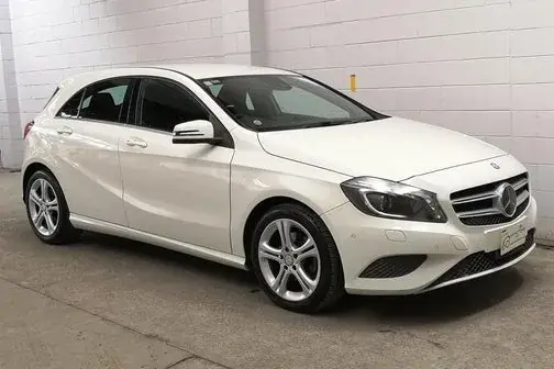 Mercedes-Benz A 180