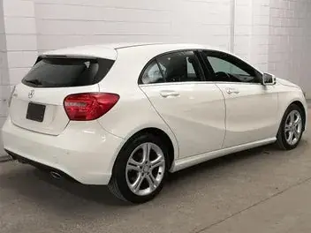 Mercedes-Benz A 180 2014 photo 3