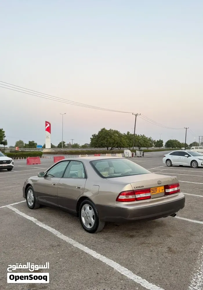 Lexus Es 300 2000 photo 2