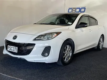 Mazda Axela 2011 photo 4
