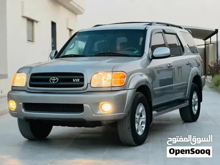 Toyota Sequoia 2004 photo 2