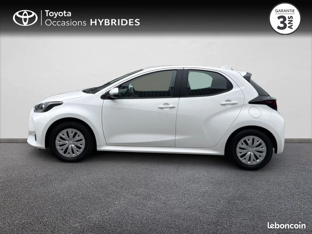 Toyota Yaris 2025 photo 3