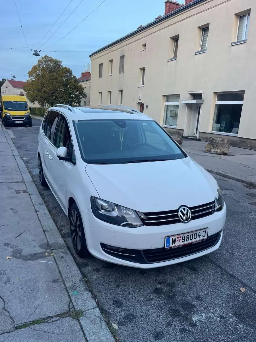 Volkswagen Sharan 2013 photo 2
