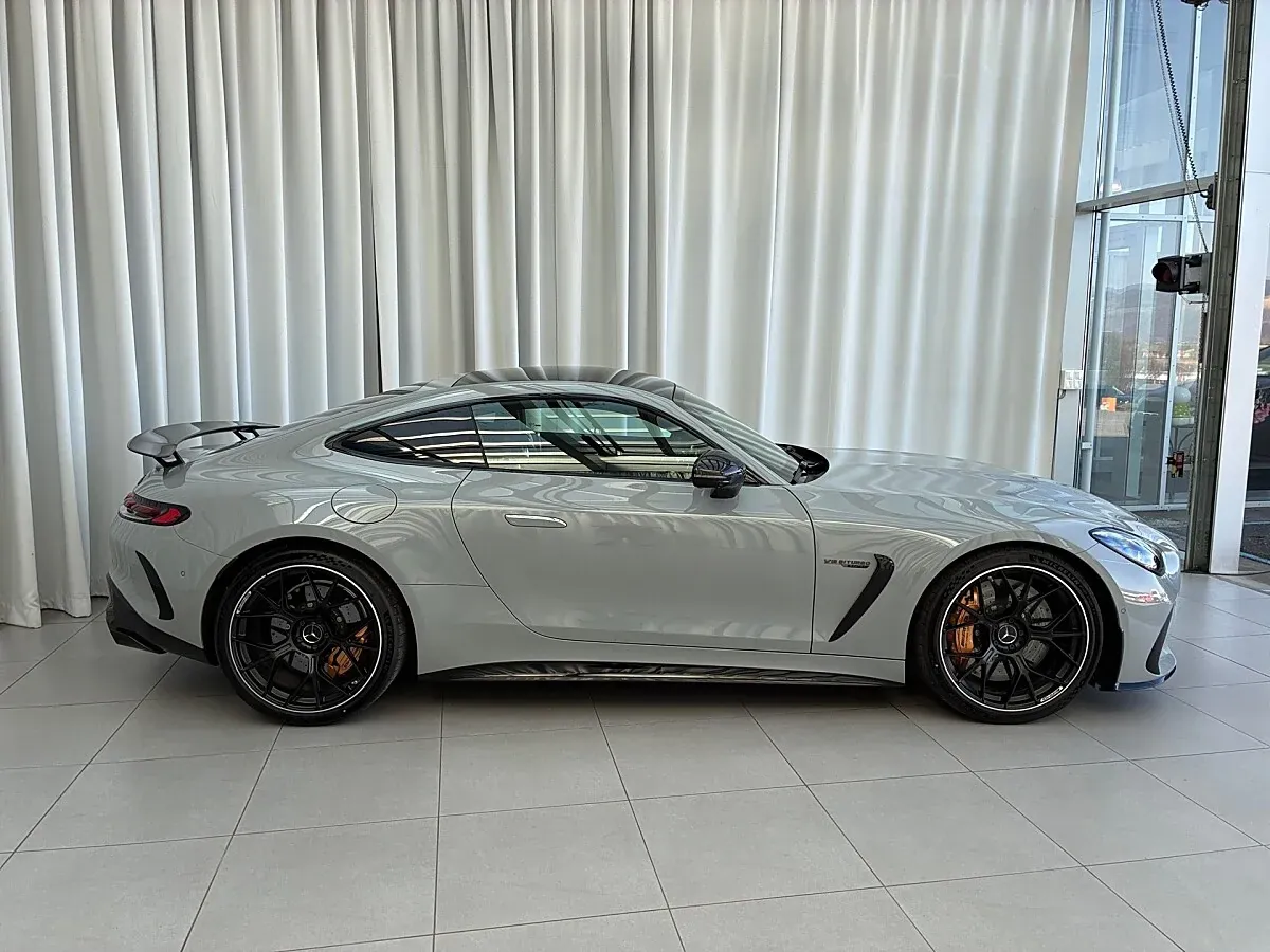 Mercedes-Benz Amg Gt 2025 photo 4