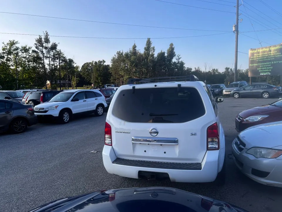Nissan Pathfinder 2010 photo 4
