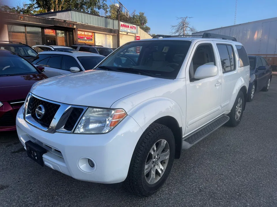 Nissan Pathfinder 2010 photo 3