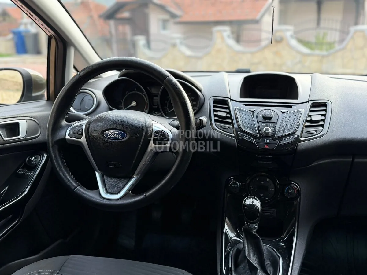 Ford Fiesta 2014 photo 3