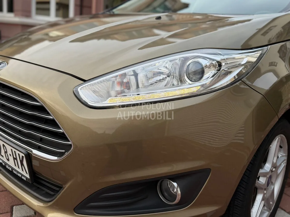 Ford Fiesta 2014 photo 2