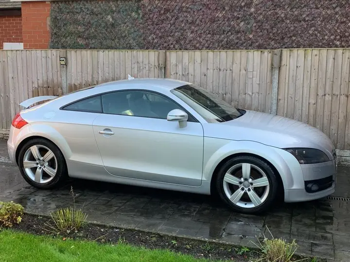 Audi Tt 2008 photo 5