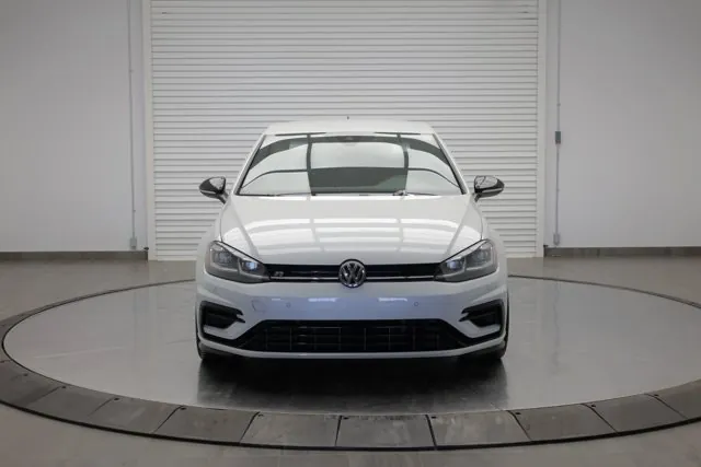 Volkswagen Golf R 2019 photo 2