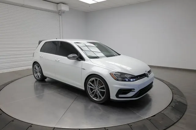 Volkswagen Golf R
