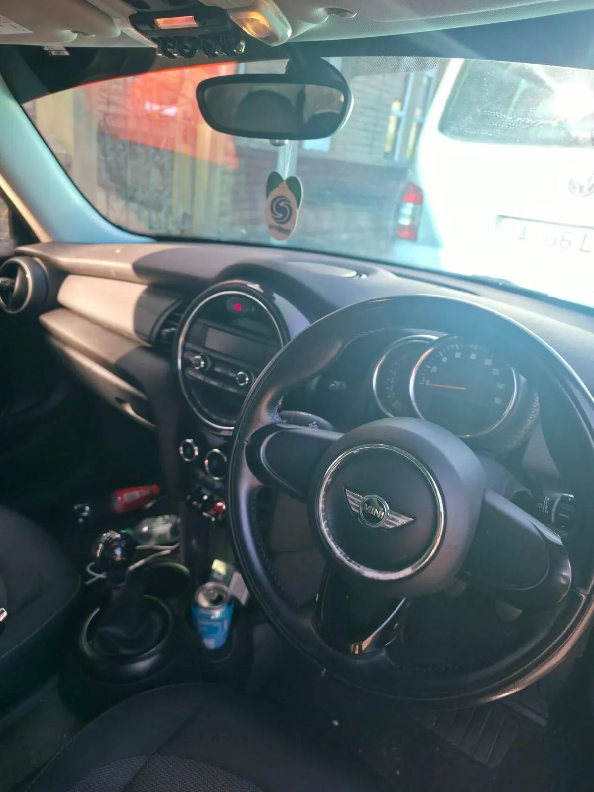 Mini One 2015 photo 3