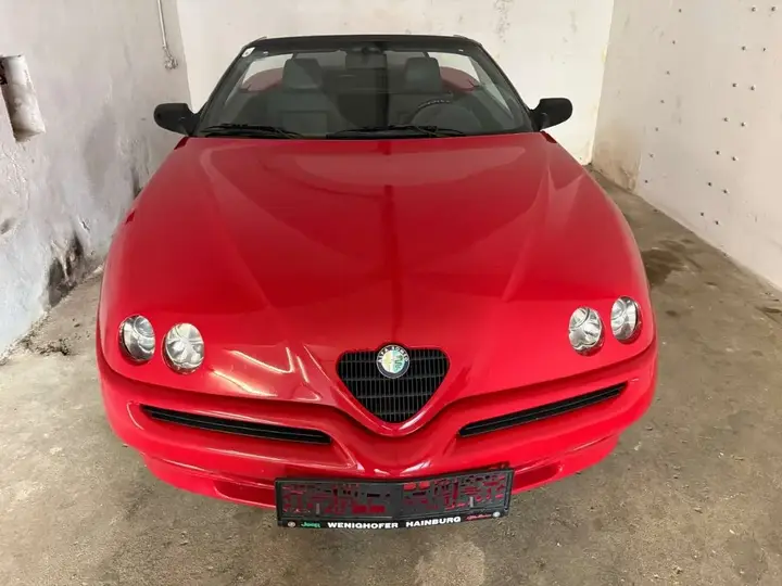 Alfa Romeo Spider 1996 photo 3
