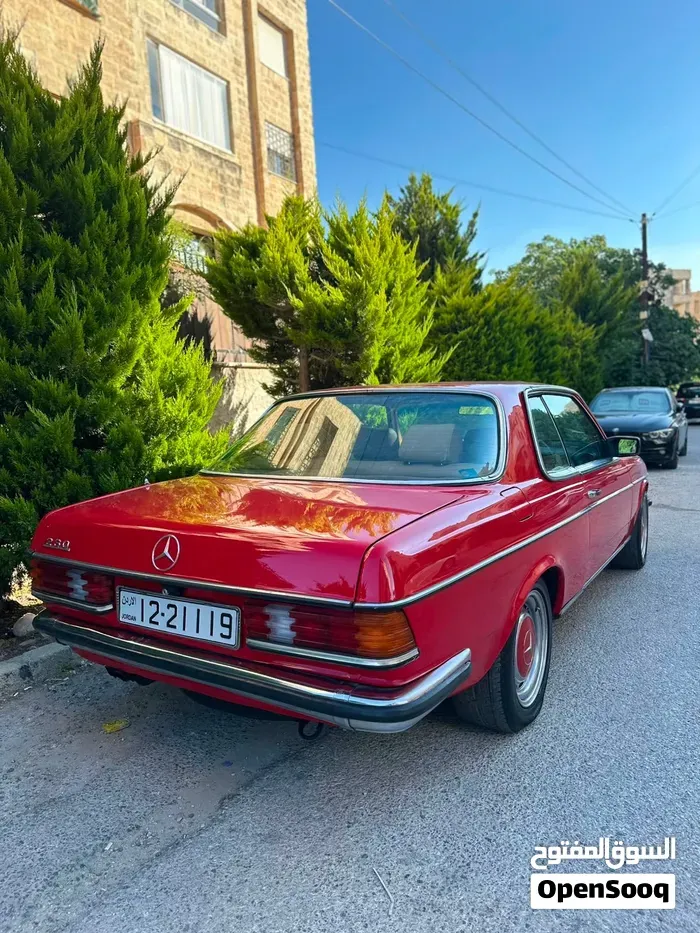 Mercedes-Benz E-Class 1978 photo 4