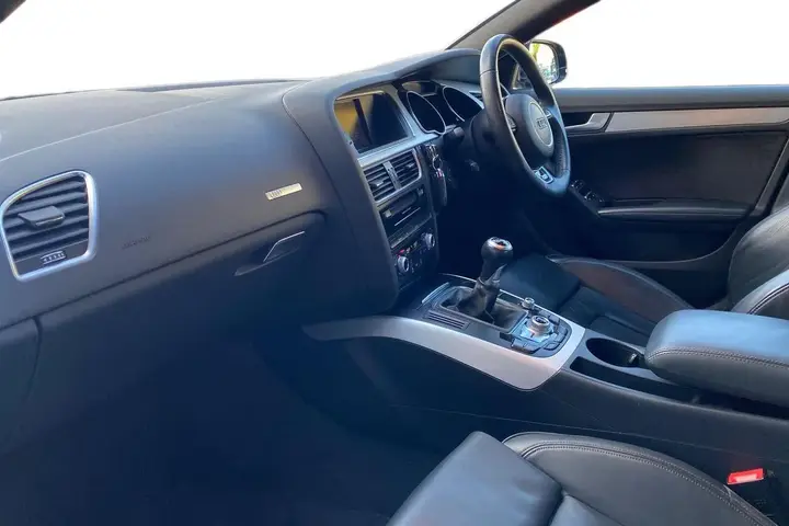 Audi A5 2016 photo 2
