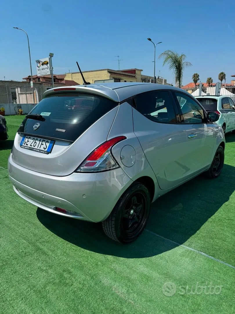 Lancia Ypsilon 2021 photo 5