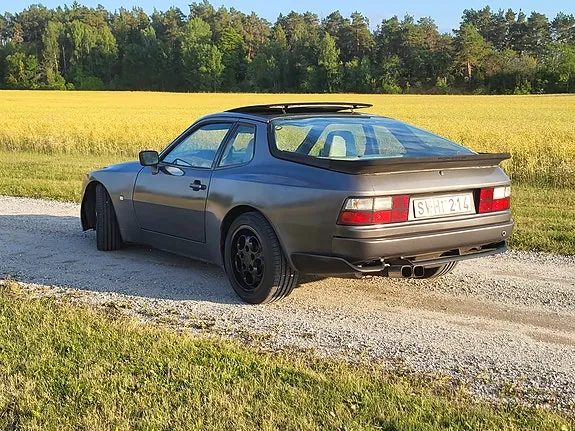 Porsche 944 1988 photo 4