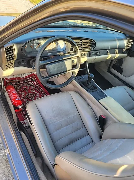 Porsche 944 1988 photo 5