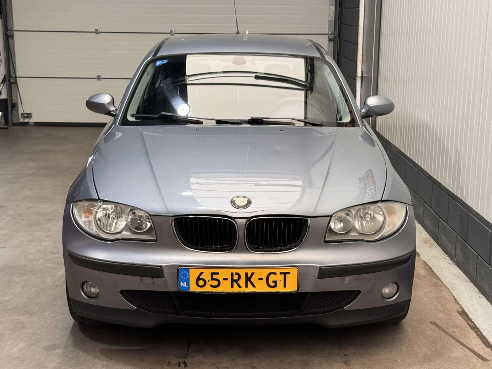 BMW 1 Series 2005 photo 2
