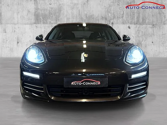 Porsche Panamera 4 2014 photo 2
