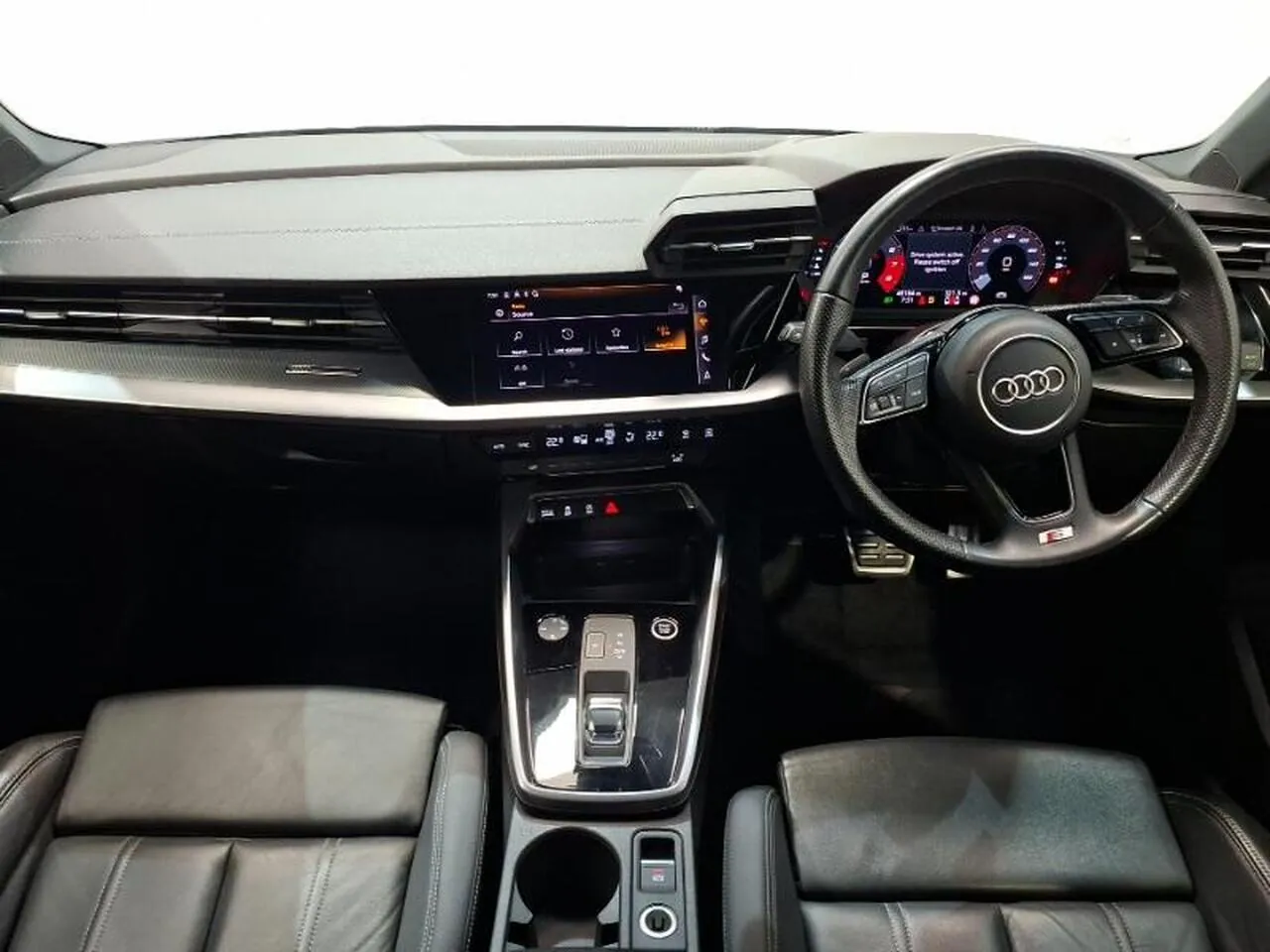 Audi A3 2024 photo 3
