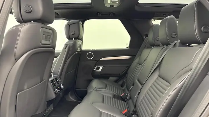 Land Rover Discovery 2026 photo 4