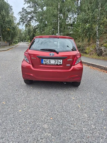Toyota Yaris 2013 photo 5