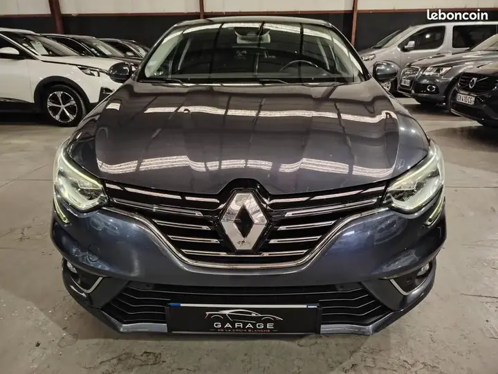 Renault Megane 2018 photo 2