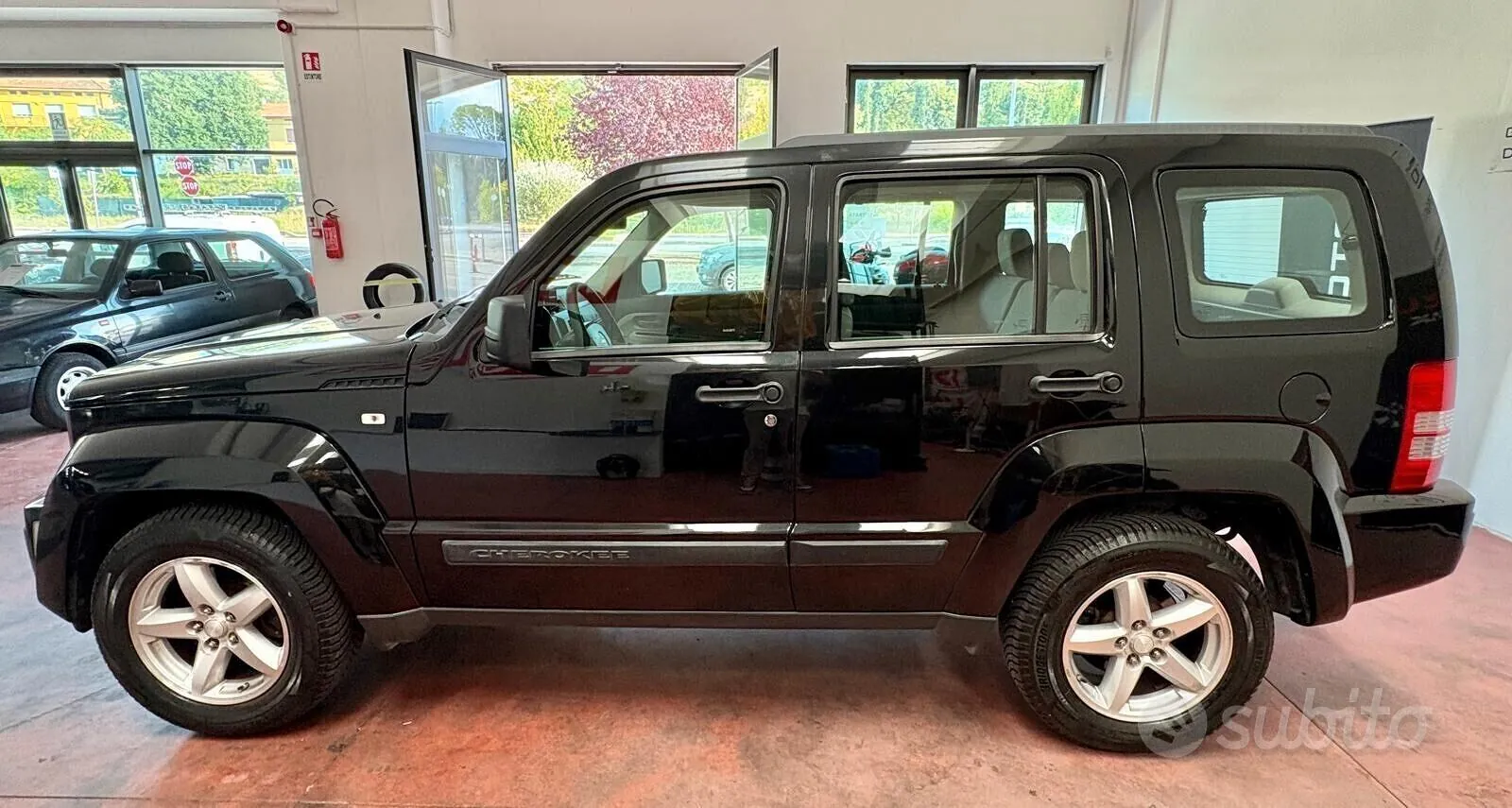 Jeep Cherokee 2009 photo 4