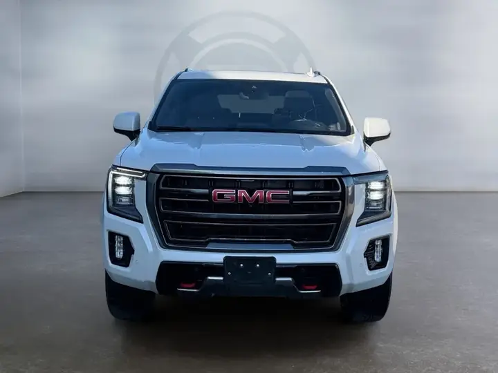 GMC Yukon 2023 photo 2