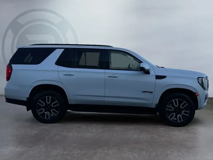 GMC Yukon 2023 photo 4