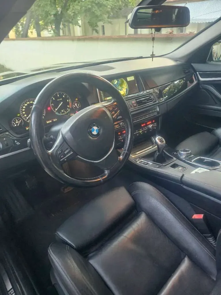 BMW 5 Series 2014 photo 2