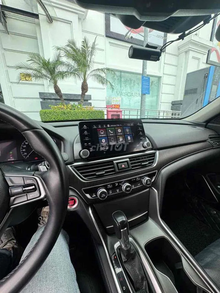 Honda Accord 2019 photo 5