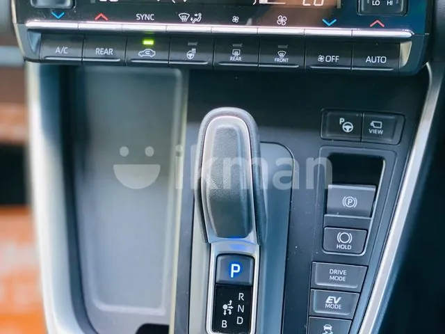 Toyota Voxy 2025 photo 4