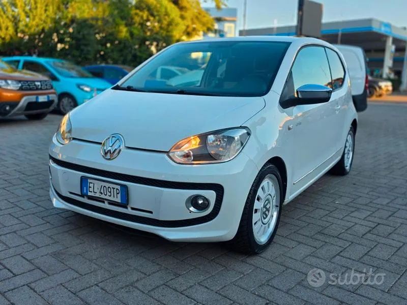 Volkswagen Up 2012 photo 2