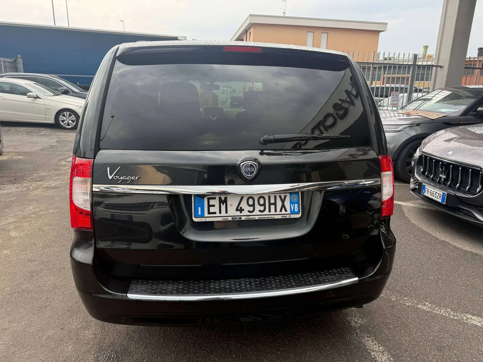 Lancia Voyager 2012 photo 5