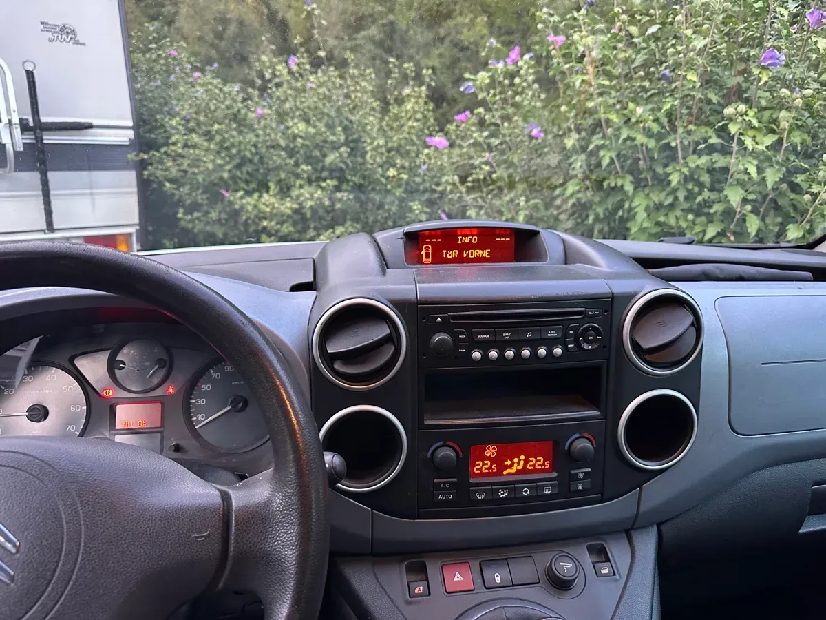 Citroen Berlingo 2010 photo 3