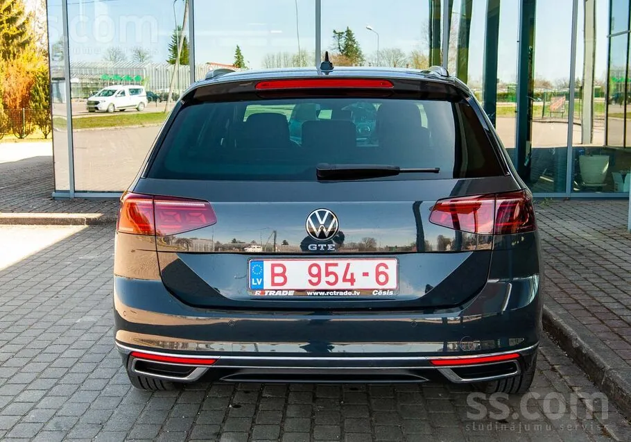 Volkswagen Passat 2021 photo 5